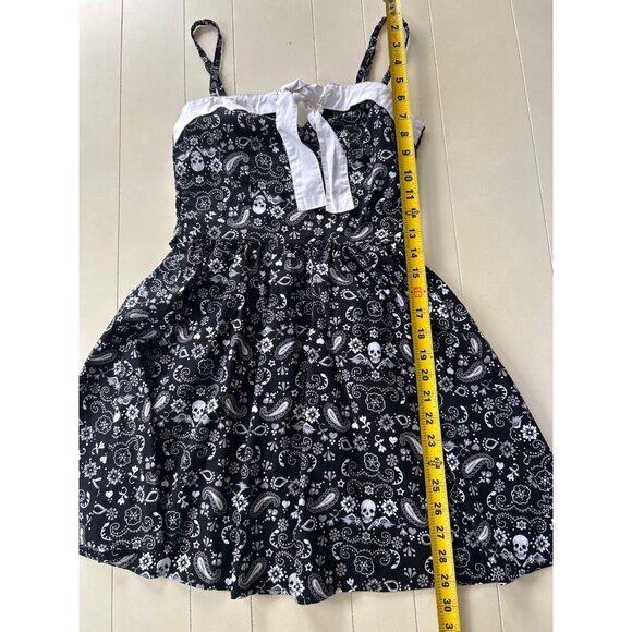 Hell Bunny Skulls Goth Bandana Mini Dress Hot Topic Women's Size S Black White - Picture 4 of 5